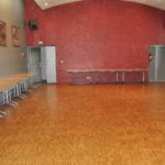 L'intérieur des bains douches